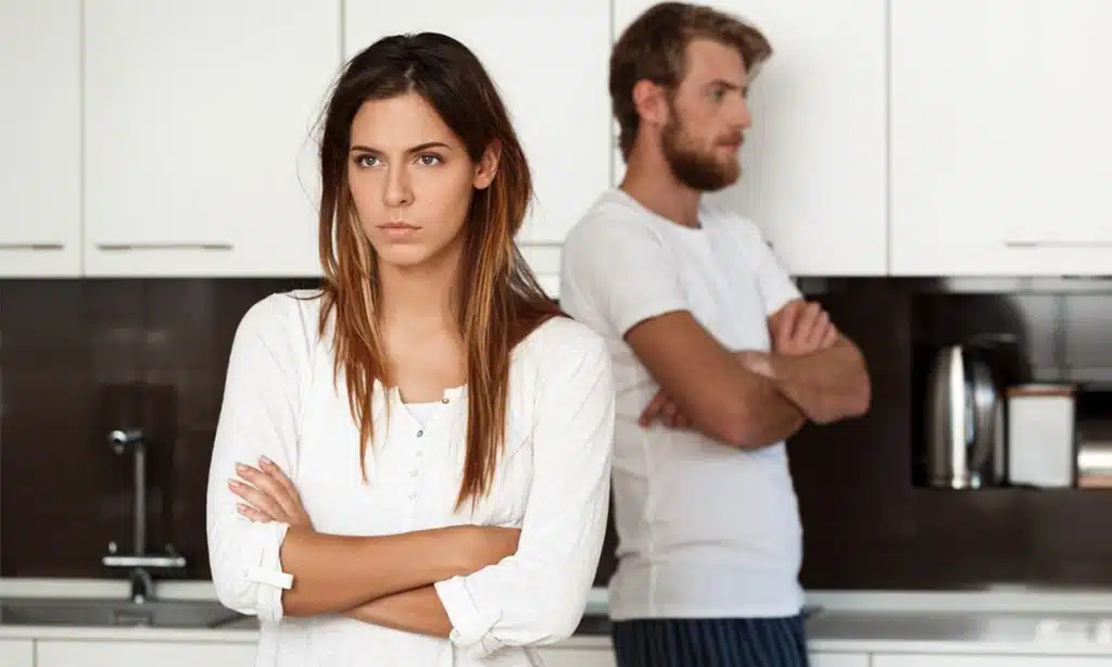 Jeune couple en plein divorce