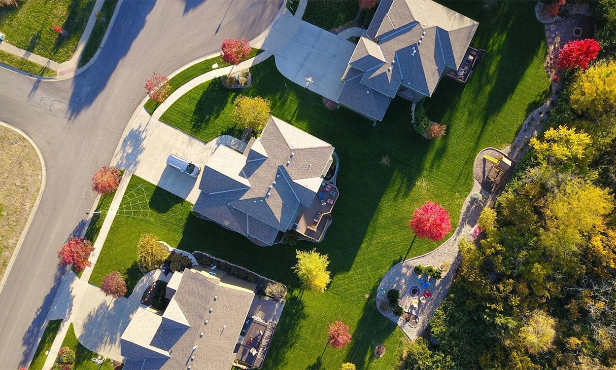 Pourquoi l&rsquo;efficacité énergétique et les solutions renouvelables sont essentielles pour des espaces de cohabitation durables ?