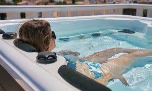 Si j&rsquo;achète un jacuzzi aujourd&rsquo;hui, en combien de temps peut-il être installé chez moi ?