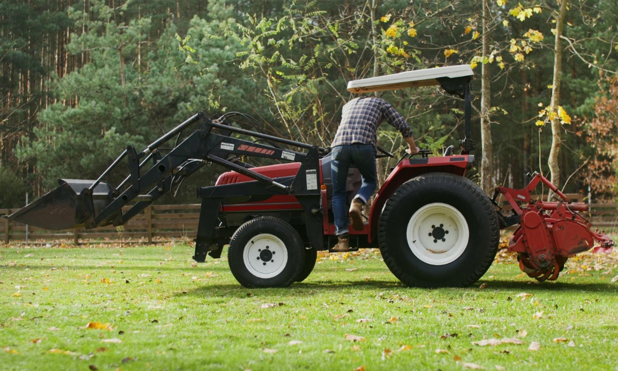 « J&rsquo;ai découvert après l&rsquo;achat qu&rsquo;un agriculteur pouvait passer avec son tracteur dans mon jardin » : l&rsquo;avertissement d’un notaire sur ce vice caché destructeur pour le droit de propriété