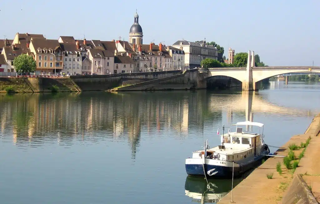 Chalon-sur-Saône vue des berges