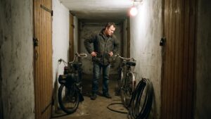 Copropriété : depuis la loi du 18 août, remiser un engin motorisé dans une cave est interdit